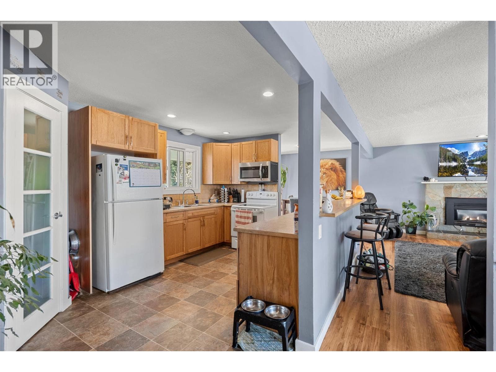 10058 Kel Vern Crescent photo 4
