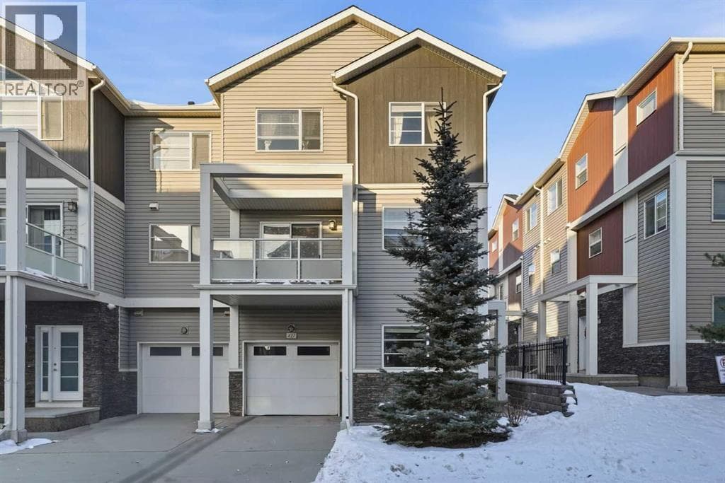 4 bed 3 bath single family at 427 Redstone View NE — $400,000