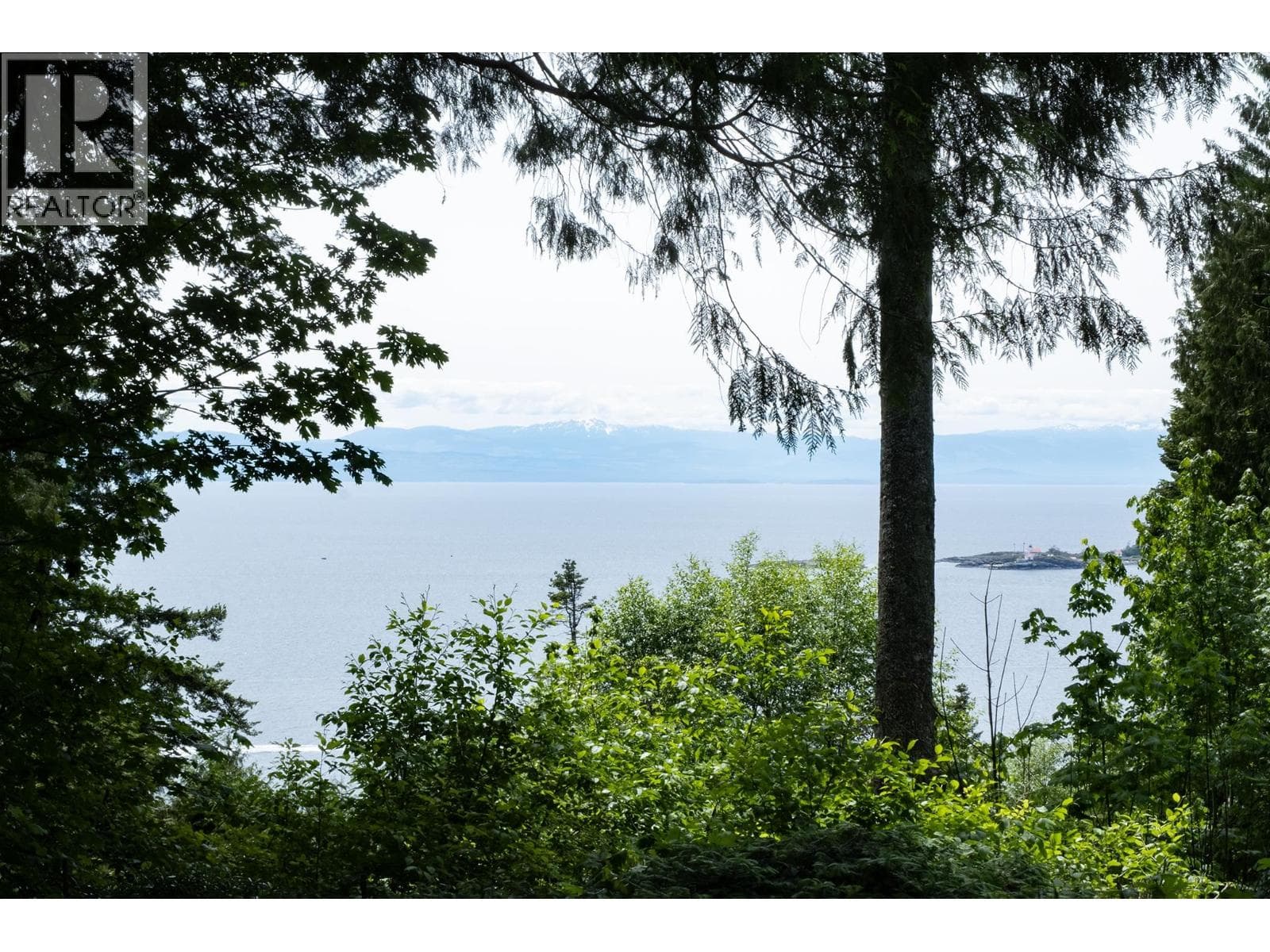 vacant land at 8127 REDROOFFS ROAD — $788,000