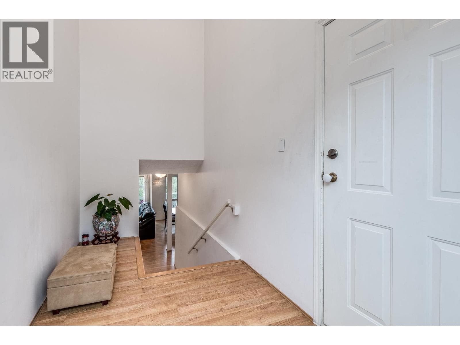 1143 O'FLAHERTY GATE photo 3