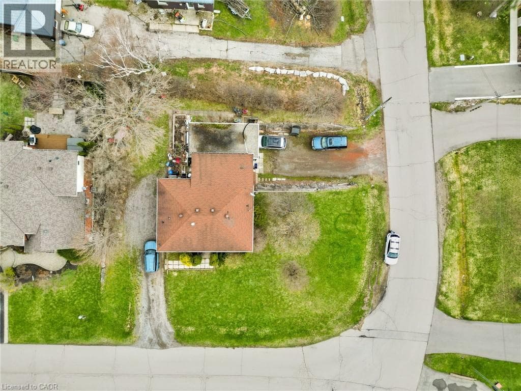 13 MCDONALD Court photo 2