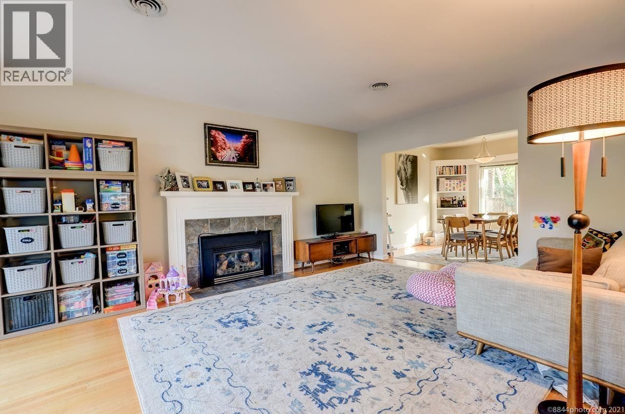 2016 W 48TH AVENUE photo 4