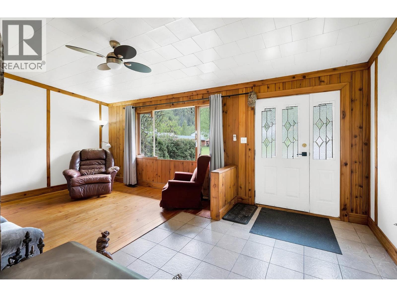3782 River Drive photo 3