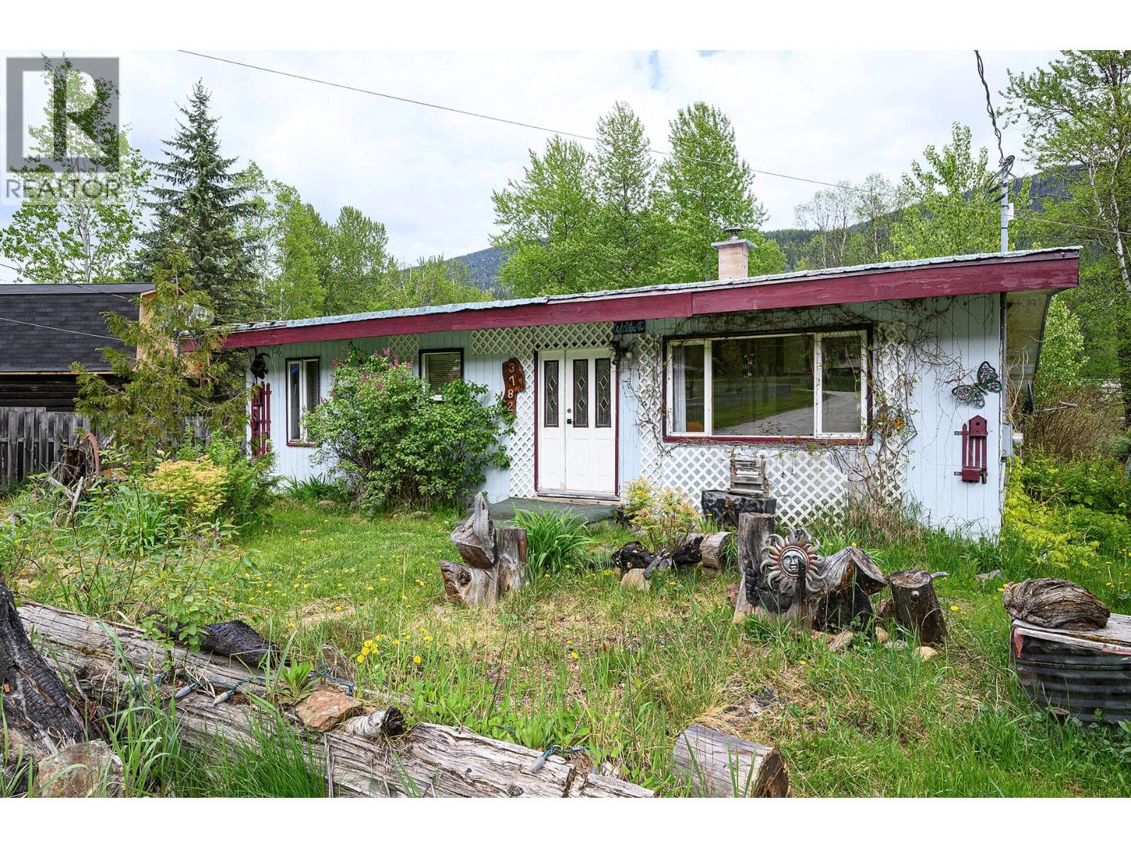 3782 River Drive photo 2