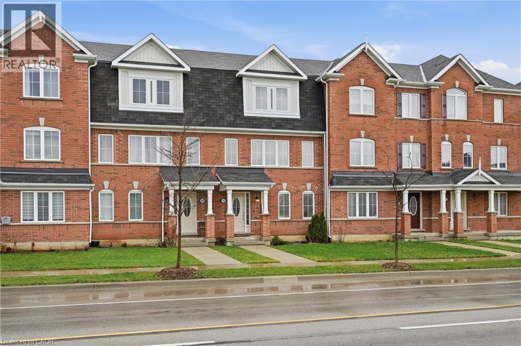 230 AVONSYDE Boulevard Unit# 15 photo 2