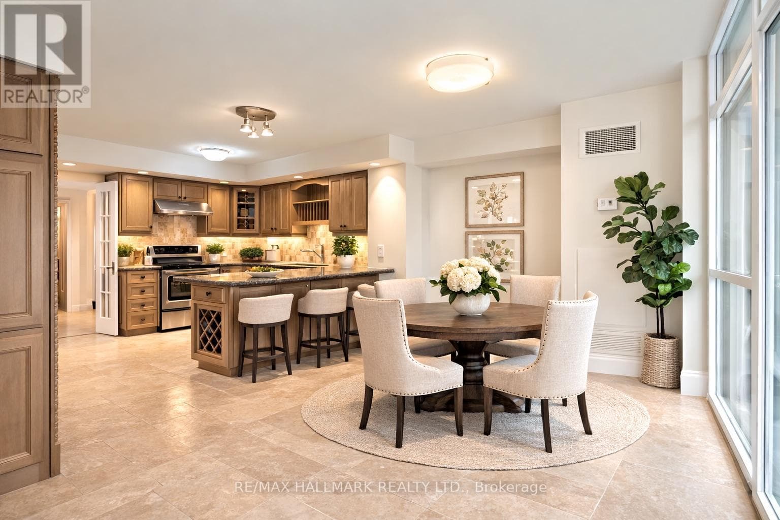 1821 - 80 HARRISON GARDEN BOULEVARD photo 2