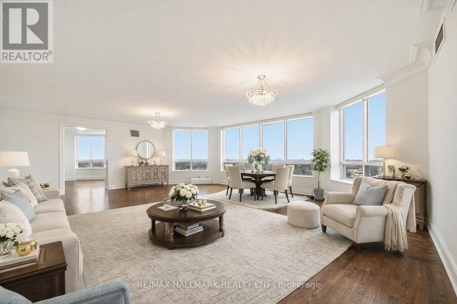 1821 - 80 HARRISON GARDEN BOULEVARD photo 4