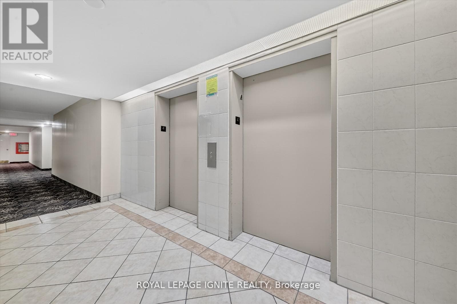 414 - 39 KIMBERCROFT COURT photo 4