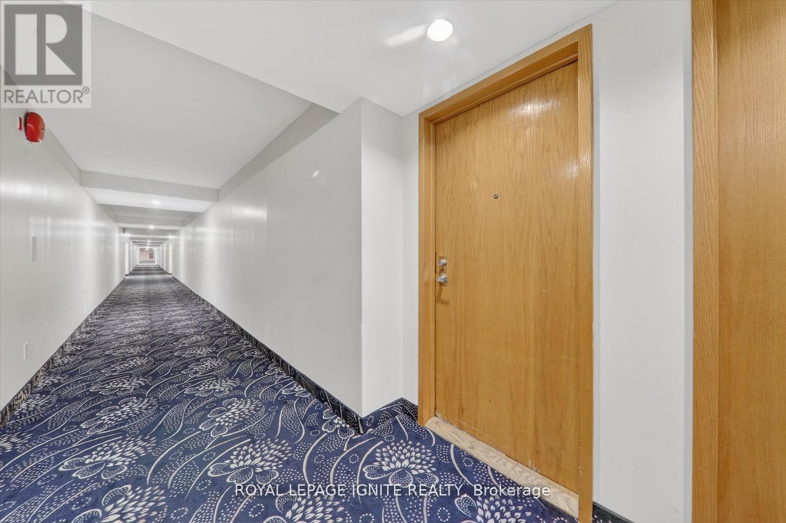 414 - 39 KIMBERCROFT COURT photo 5