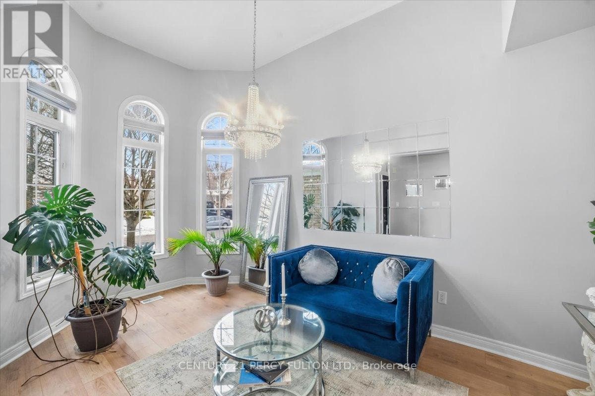 67 KENILWORTH CRESCENT photo 5