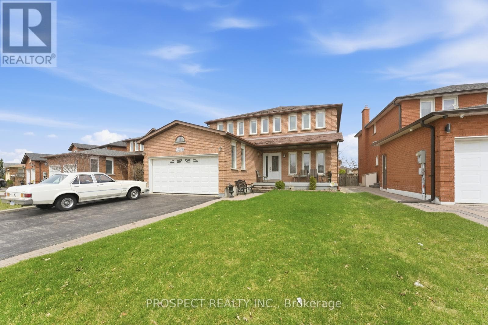 8435 MARTIN GROVE ROAD photo 2