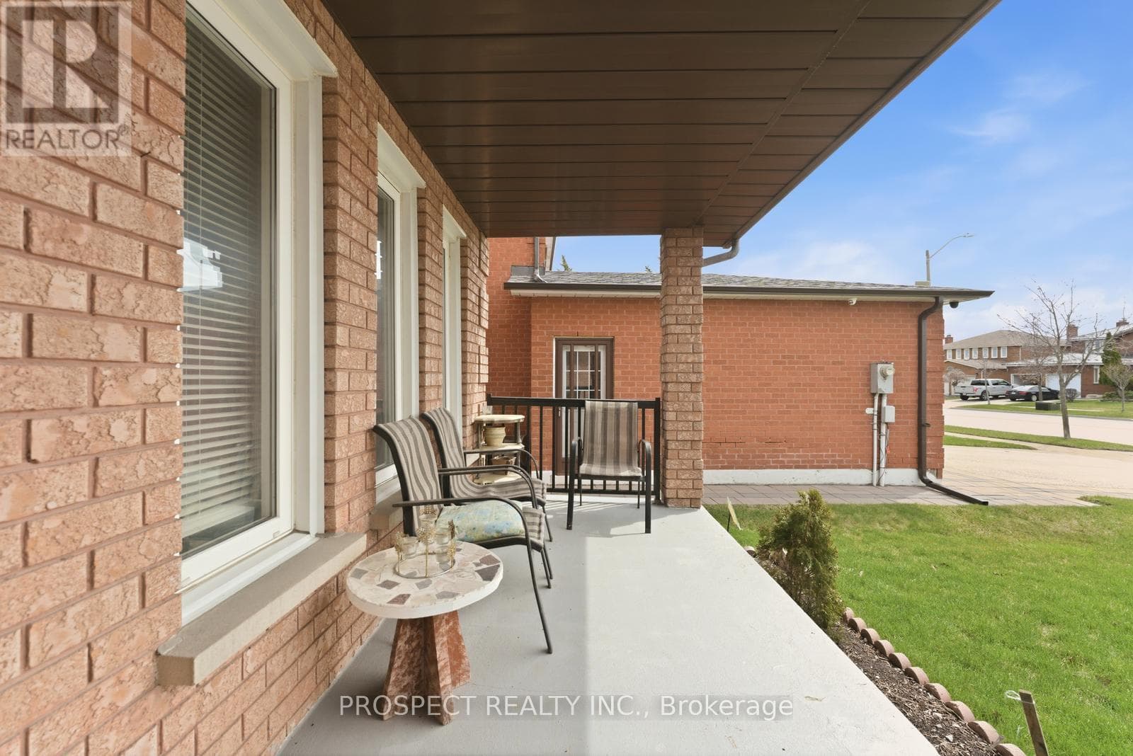 8435 MARTIN GROVE ROAD photo 3