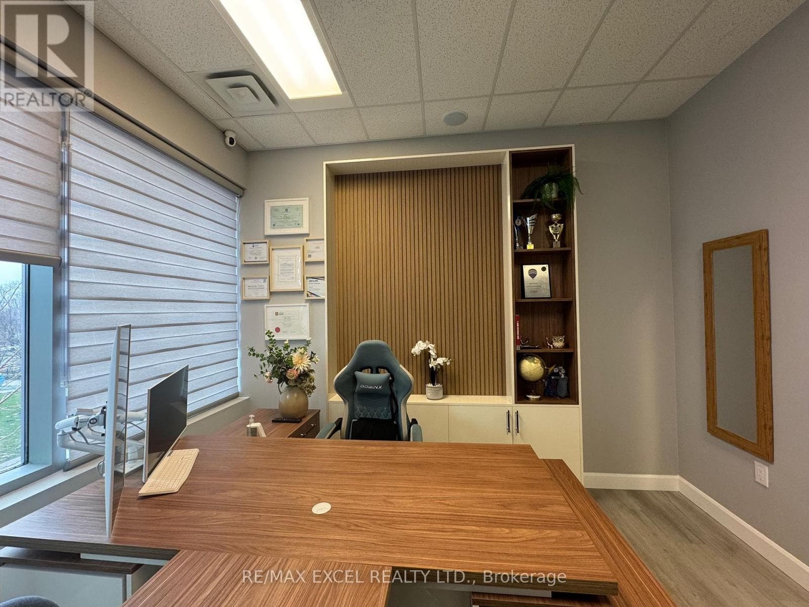 202 - 7163 YONGE STREET photo 3