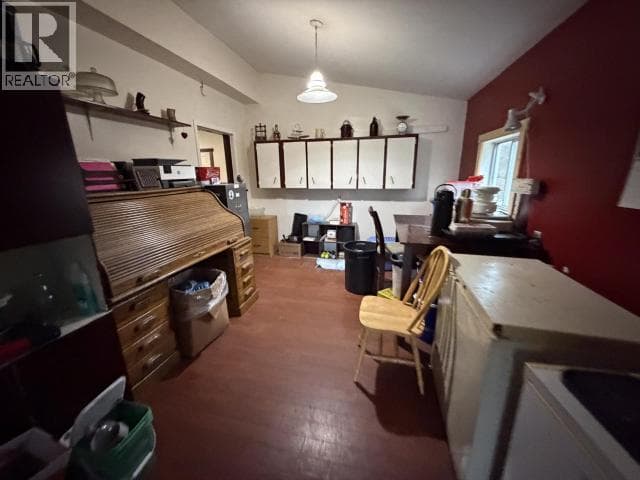 6479 SUTHERLAND AVE photo 4