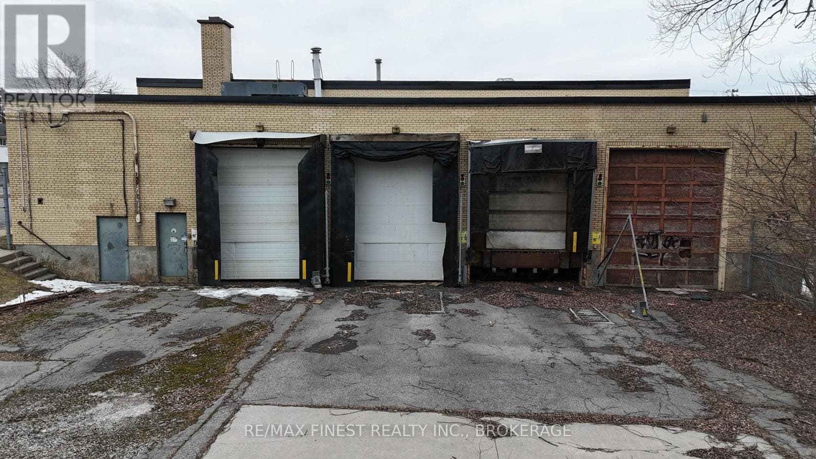121 CATARAQUI STREET photo 4