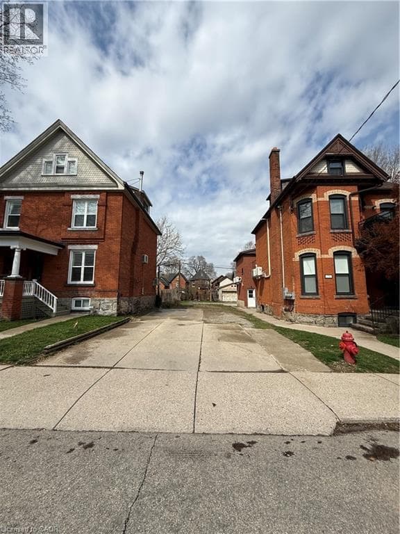 80 ONTARIO Avenue photo 2