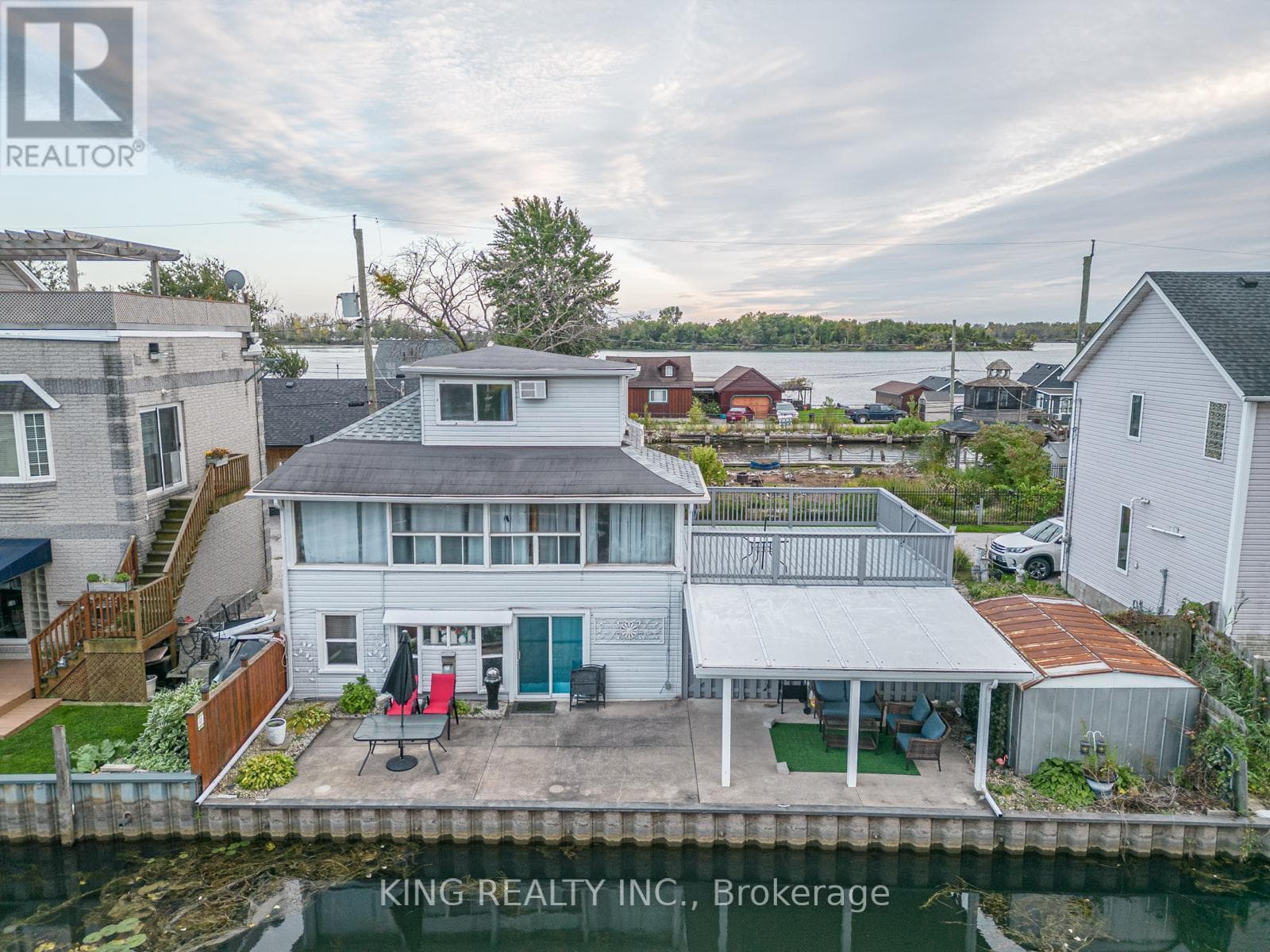 42 WAHNETA AVENUE photo 2
