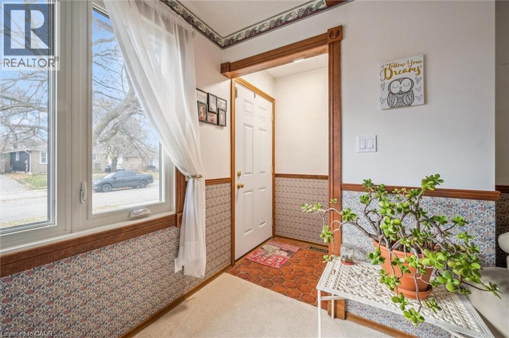 217 JOHANNA Drive photo 4