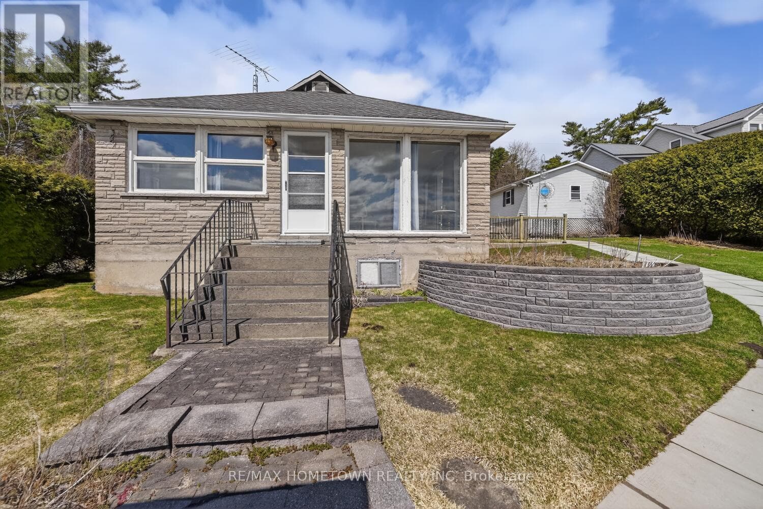 529 JOWSEY MCLEAN ROW photo 3