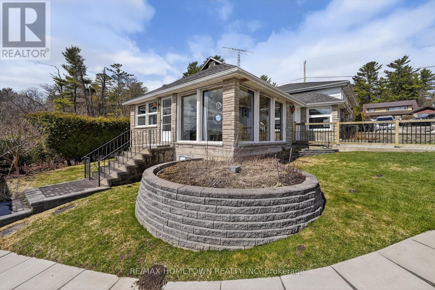 529 JOWSEY MCLEAN ROW photo 4