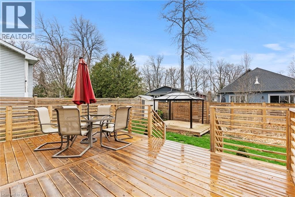 12 OAK Drive photo 5