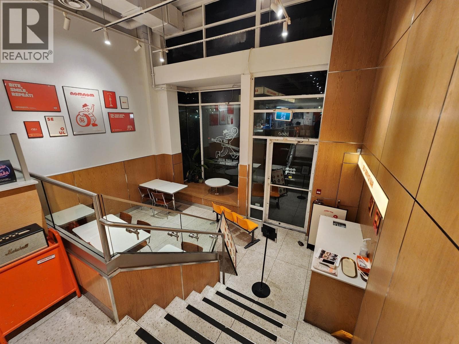 1660 ROBSON STREET photo 2