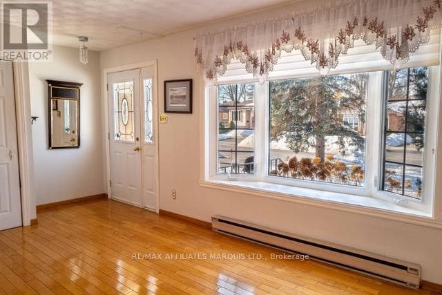 577 LYNWOOD DRIVE photo 4