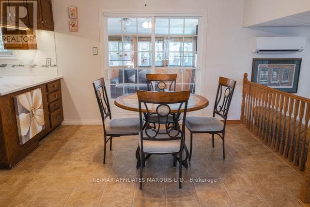 577 LYNWOOD DRIVE photo 3