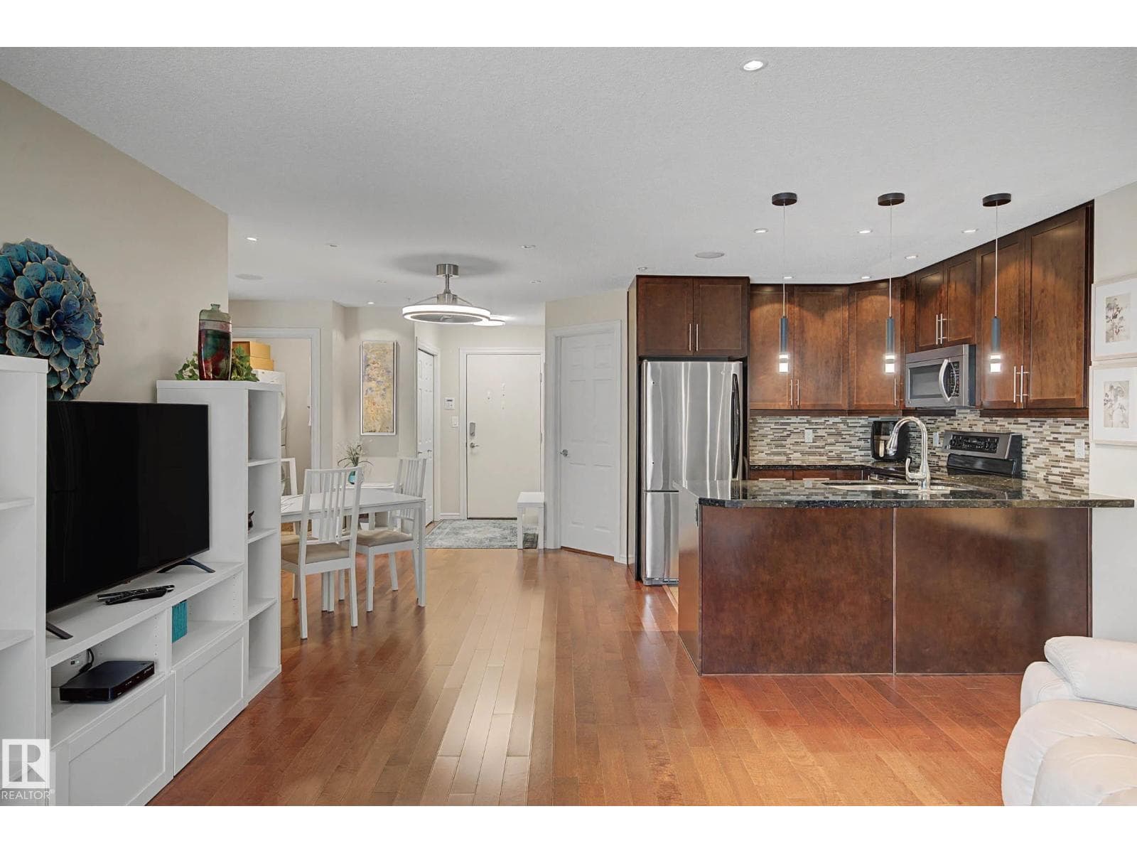 1 bed 1 bath single family at #210 2204 44 AV NW — $195,000