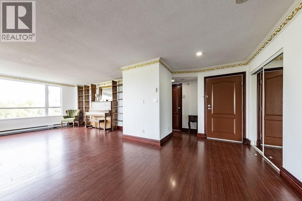 701 7680 GRANVILLE AVENUE photo 5
