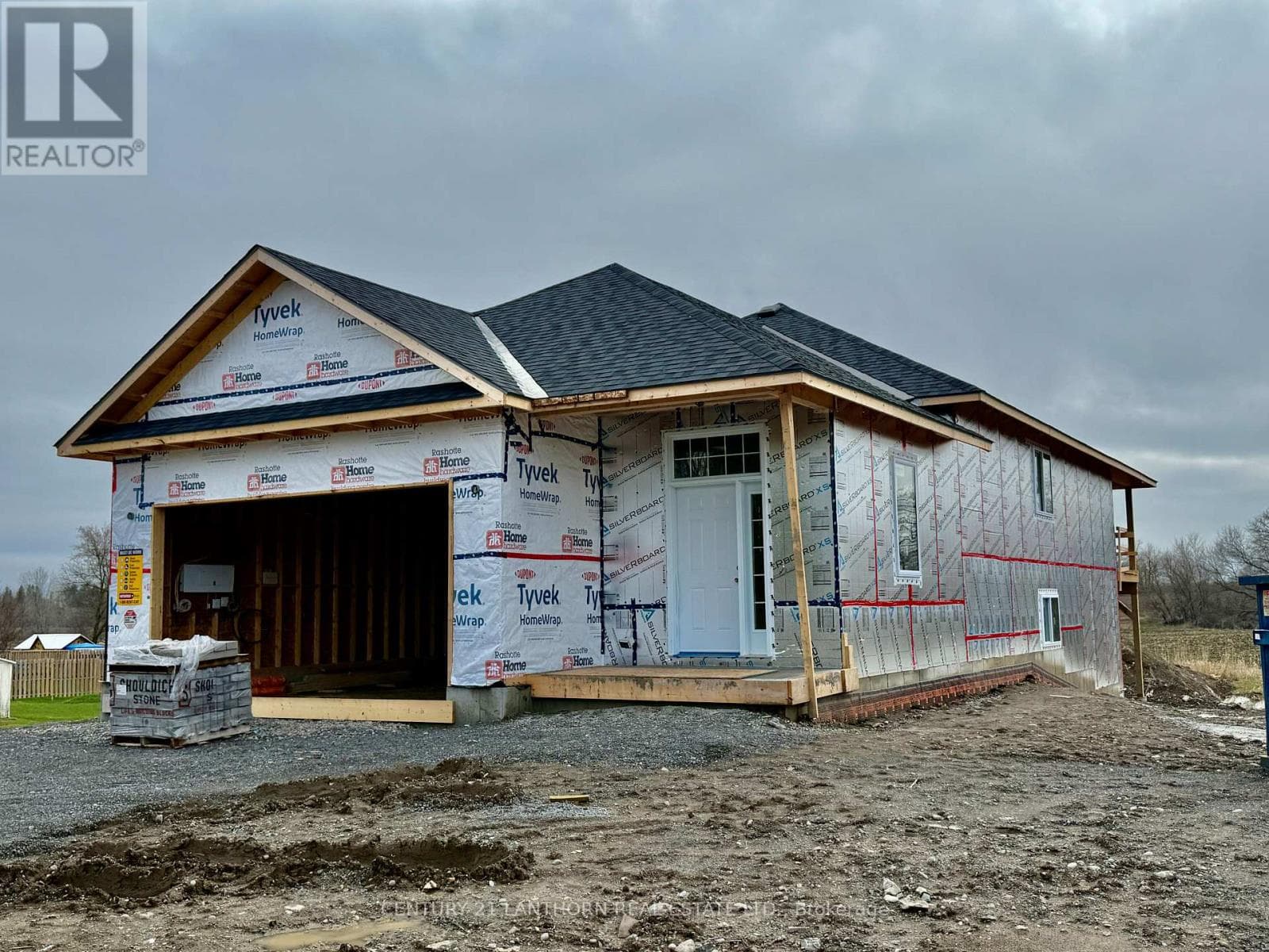 2437 NORTH STREET photo 3