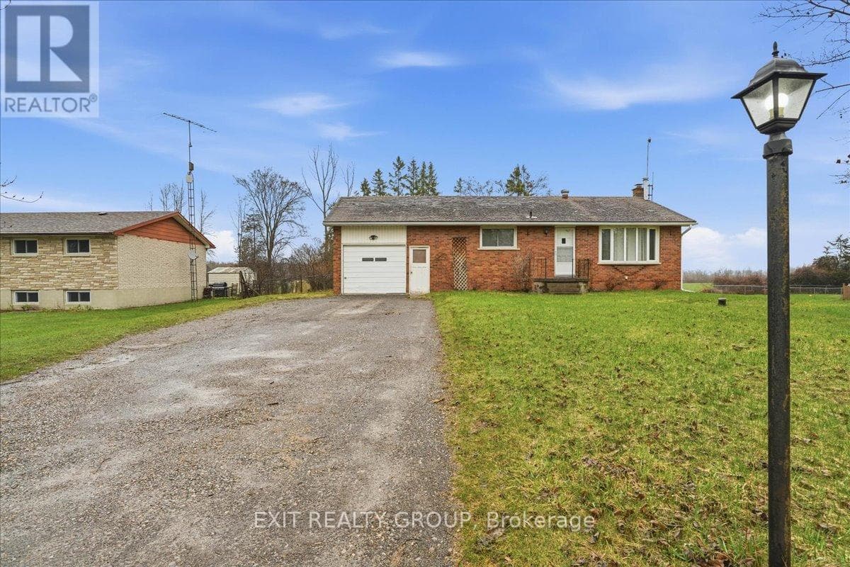 518 AIKINS ROAD photo 2