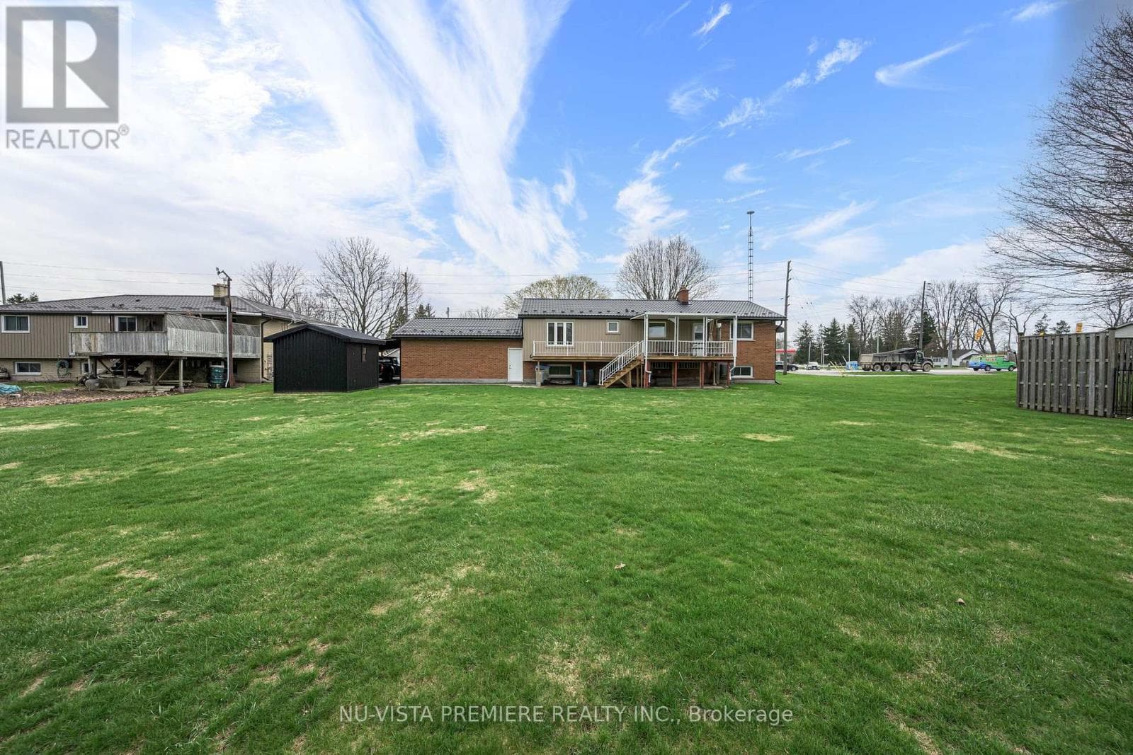 15298 MEDWAY ROAD photo 4