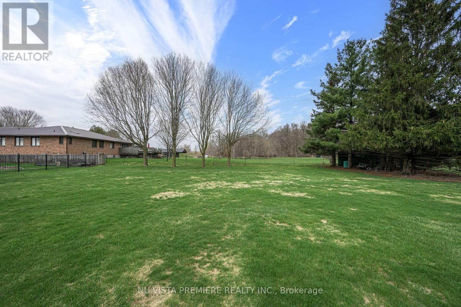 15298 MEDWAY ROAD photo 5