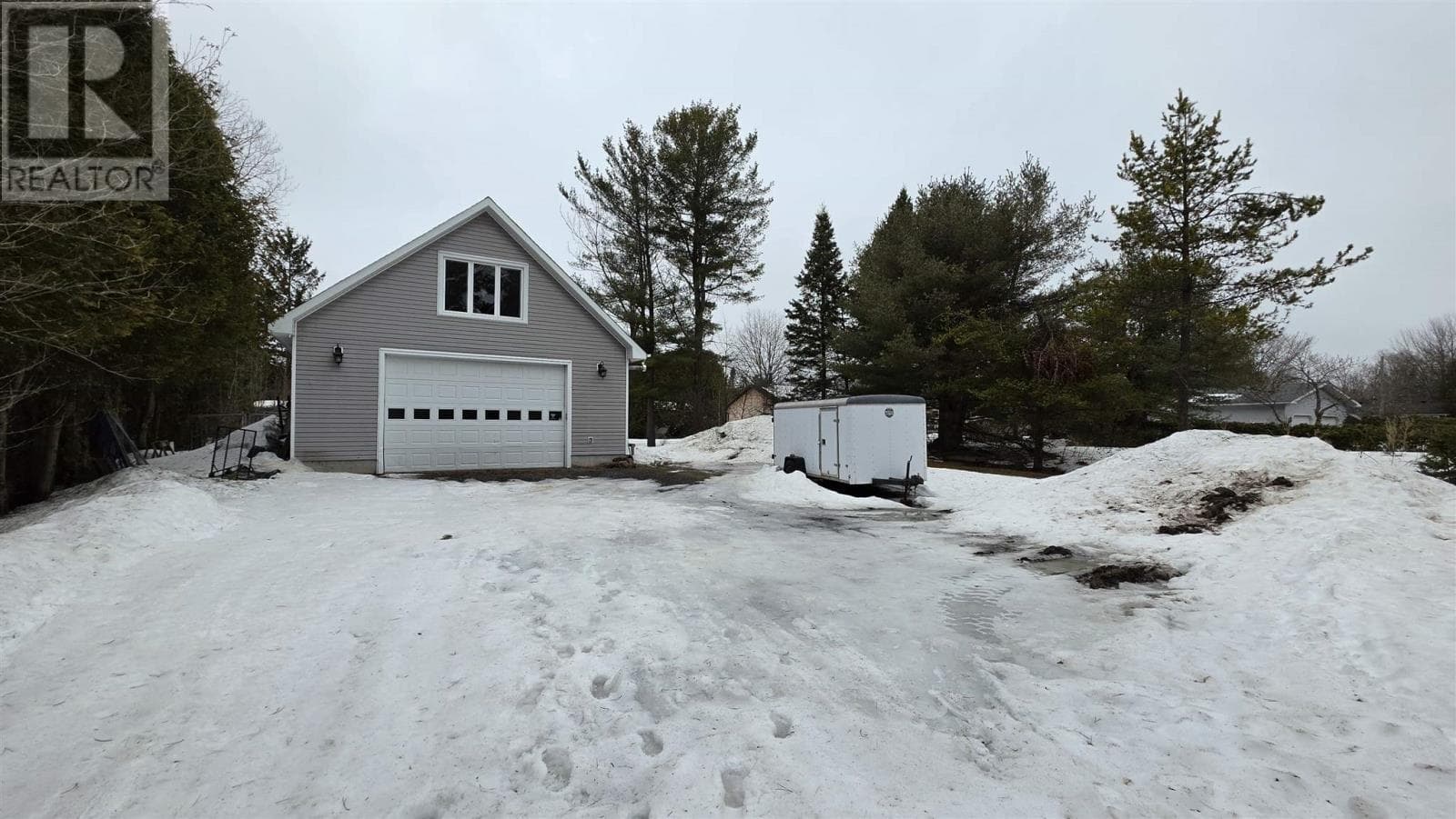 324 River RD photo 4