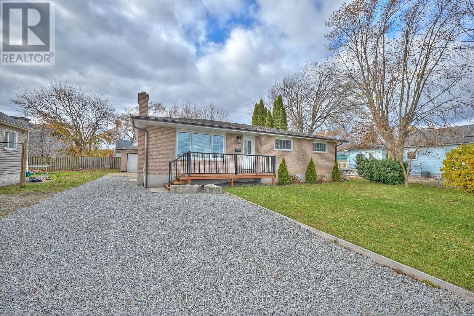 25 RICE ROAD photo 3