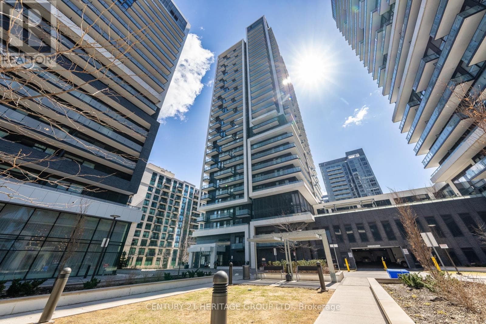 2 bed 2 bath single family at 802 - 105 ONEIDA CRESCENT — $549,000