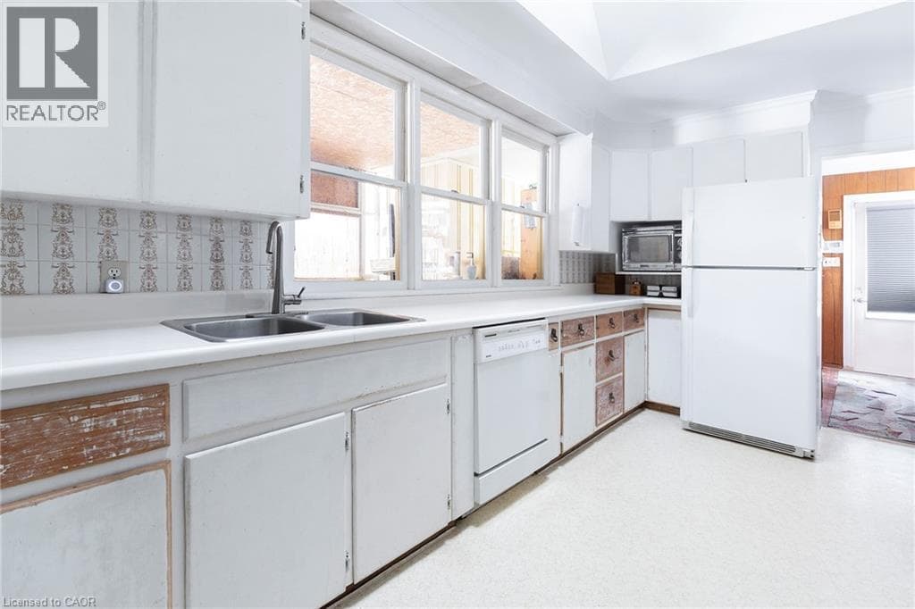 5 HOMESTEAD Avenue photo 4
