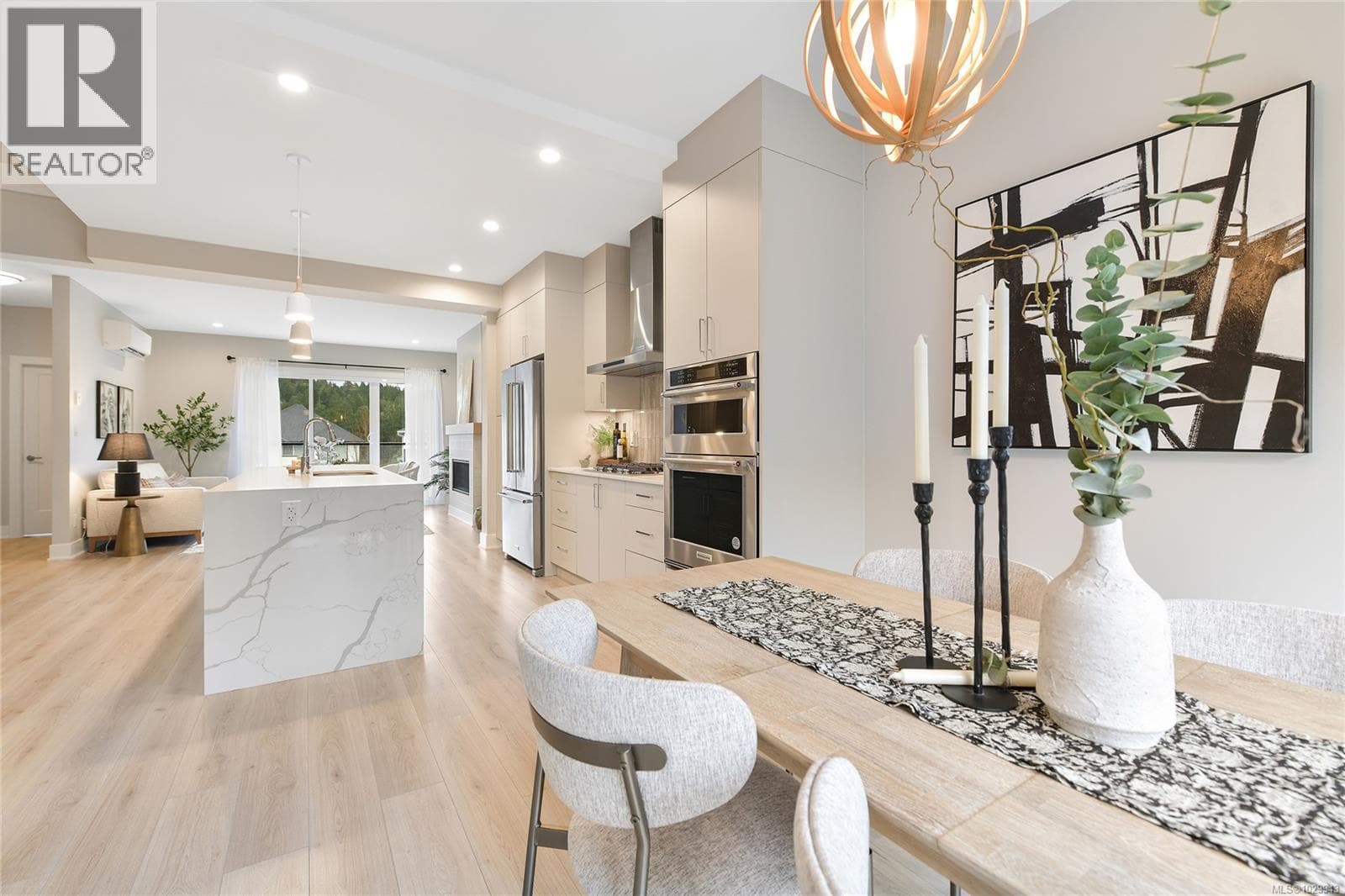 114 2950 Constellation Ave photo 3