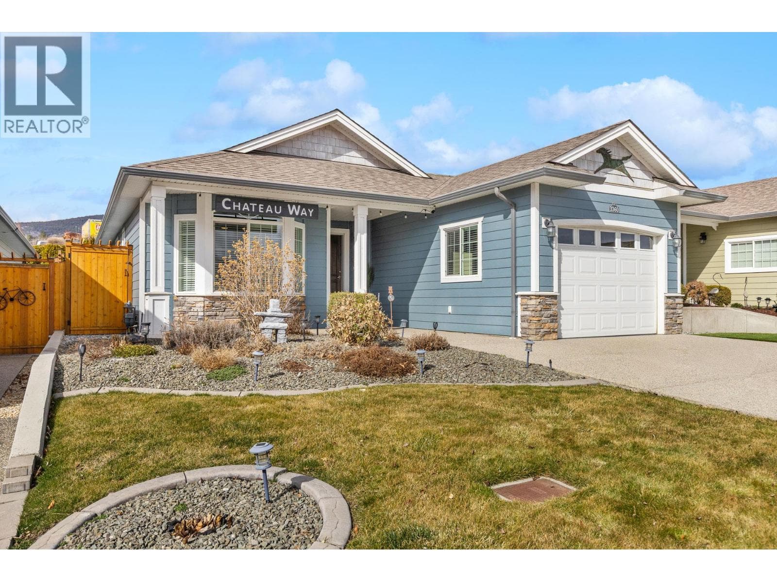 3360 Mimosa Drive photo 3
