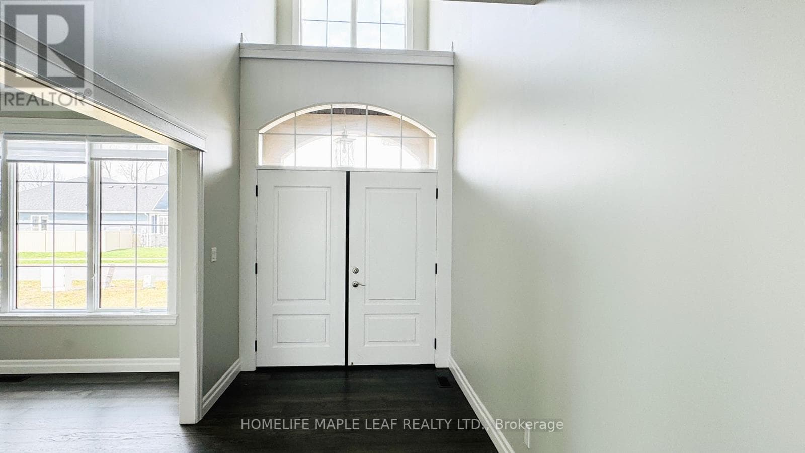 310 BLAKE AVENUE photo 3