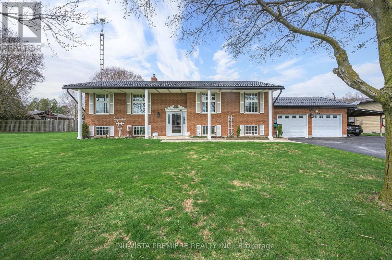 15298 MEDWAY ROAD photo 2