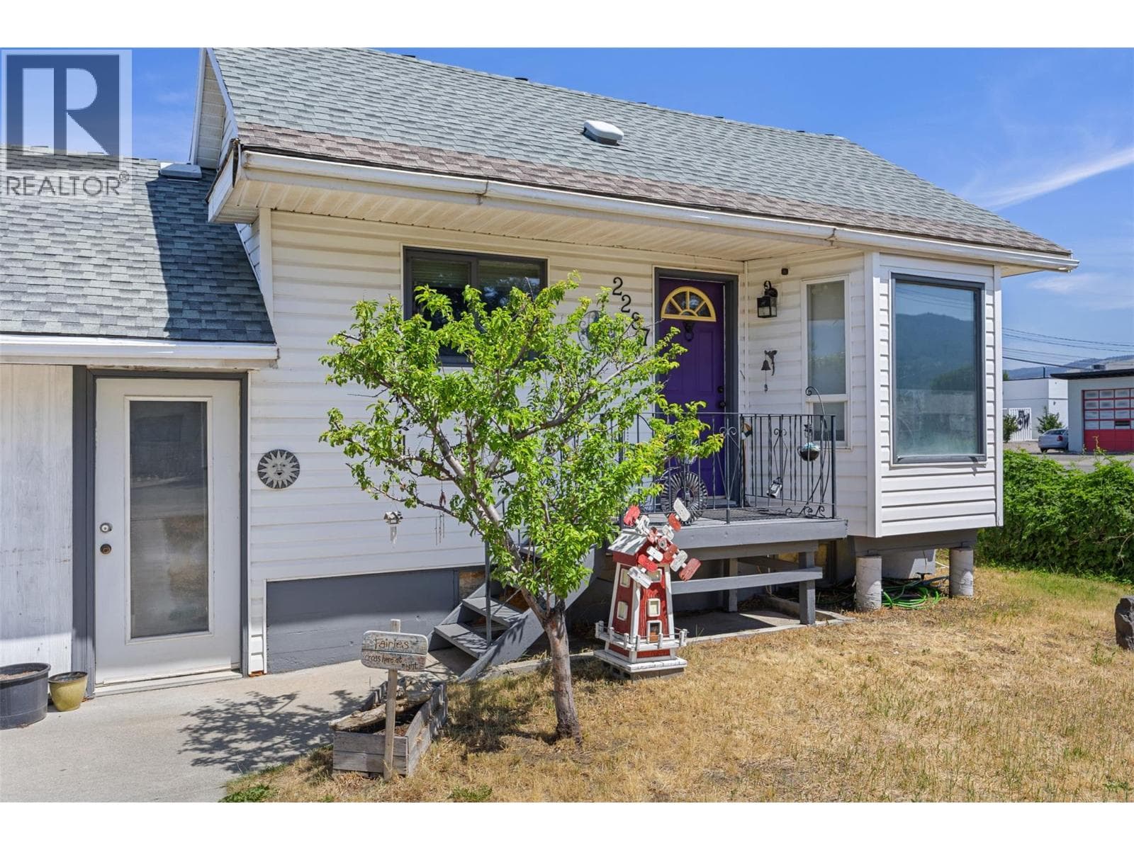 2287 Granite Avenue photo 3
