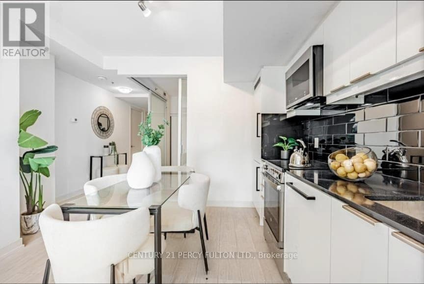 318 - 90 GLEN EVEREST ROAD photo 2