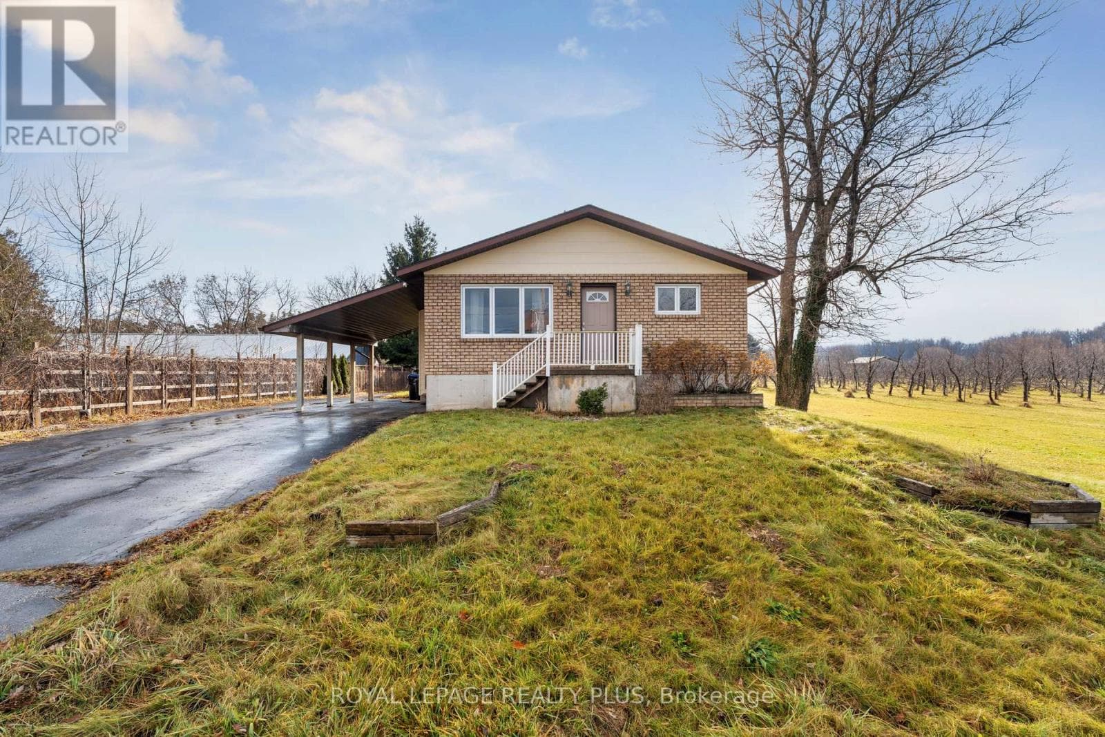 4 bed 2 bath single family at 7719 POPLAR SIDE ROAD — $739,000