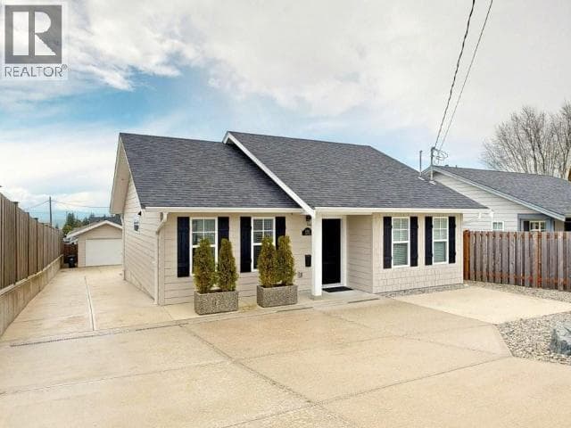 2 bed 1 bath single family at 4511 MANSON AVE — $525,000