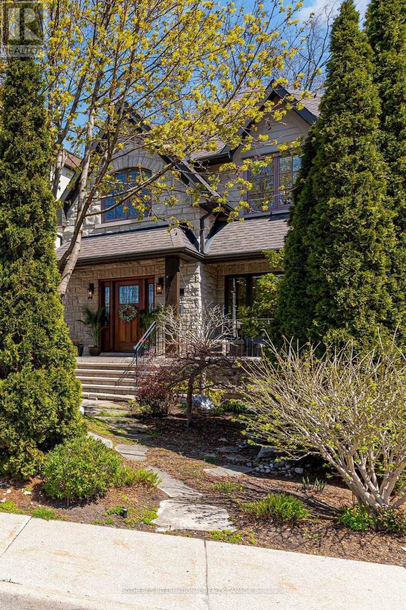 31 MAPLE AVENUE N photo 3