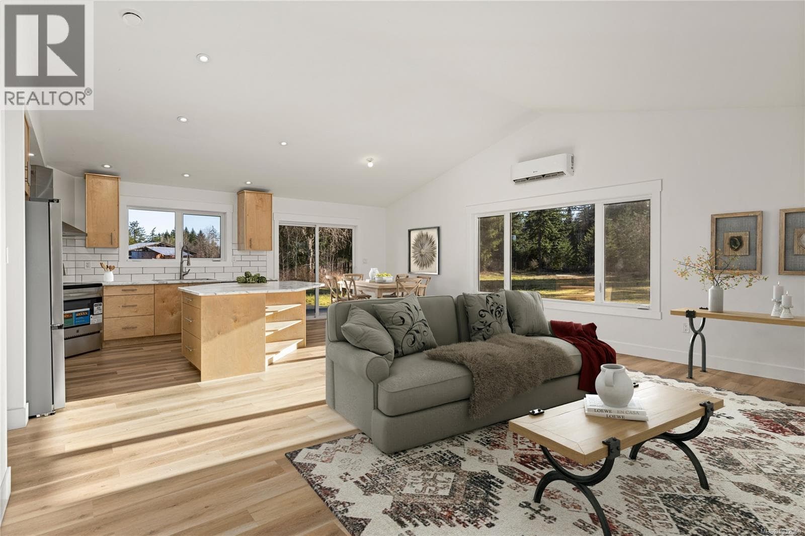 3365 Ponderosa Way photo 4