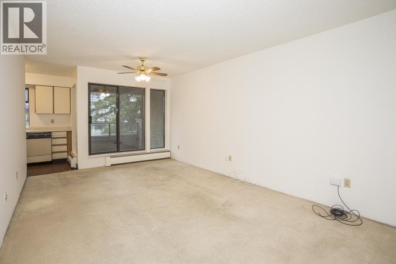 322 8460 ACKROYD ROAD photo 4