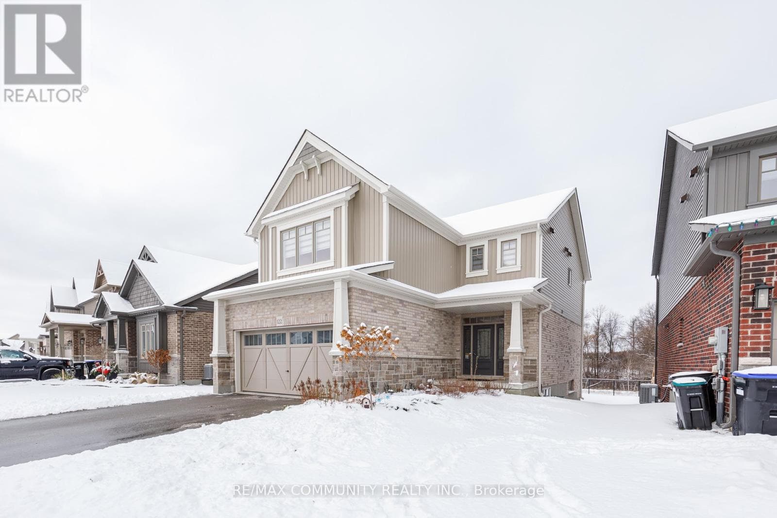 122 PLEWES DRIVE photo 2